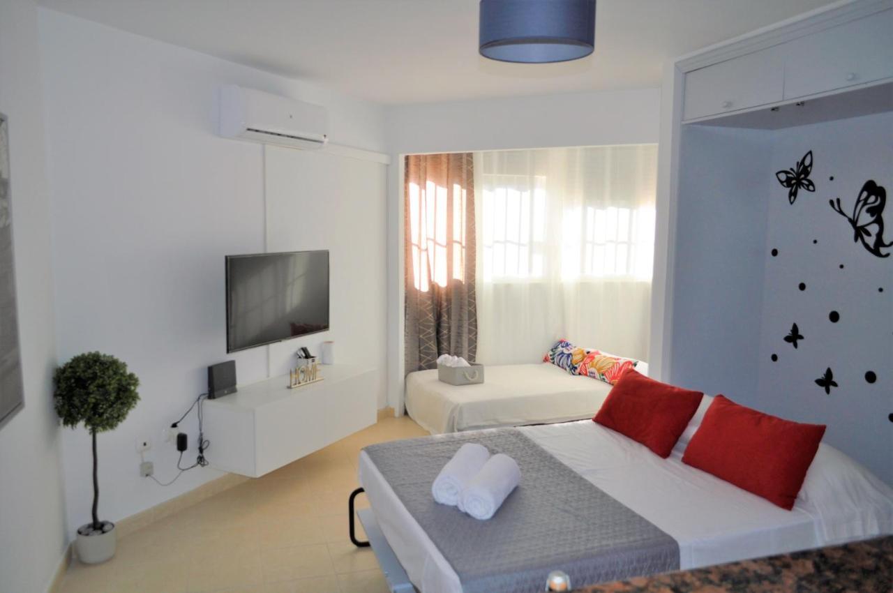 شقة Studio In The Center Of توريمولينوس المظهر الخارجي الصورة